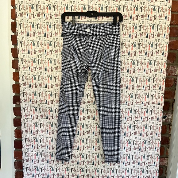 NW Argyle leggings 🖤 - Picture 4 of 5